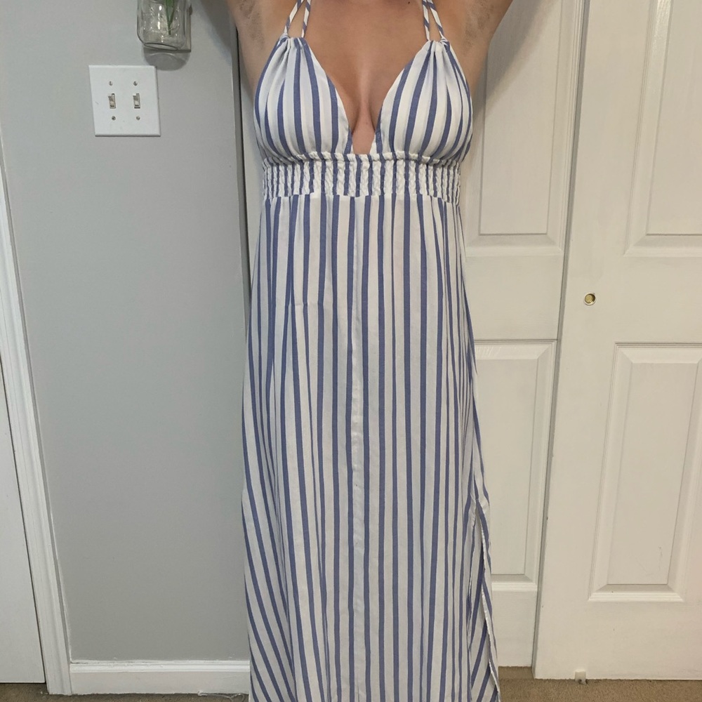 En Cremé maxi dress